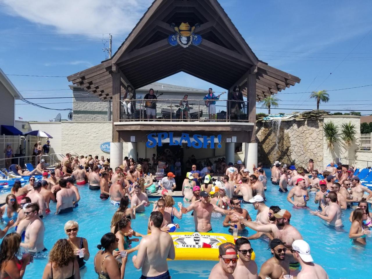 Grand Islander Hotel Put-in-Bay Eksteriør bilde